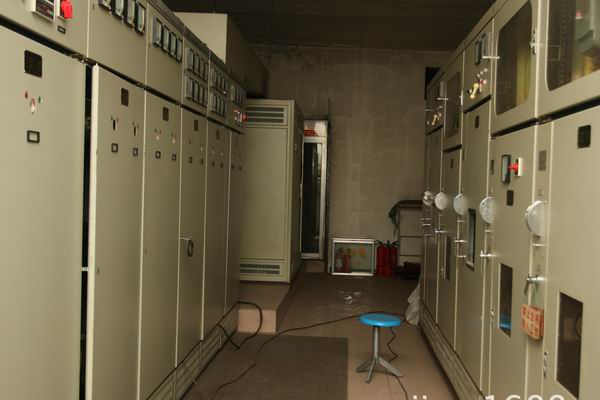 曲麻莱控制柜-不锈钢控制柜使用场所十分广泛